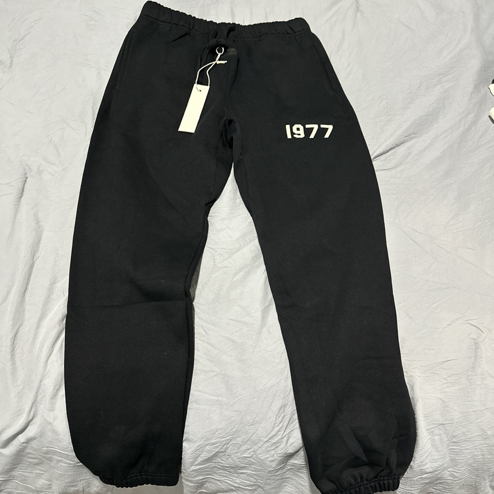 Essential Fear of God Sweatpants with 1977 Size S